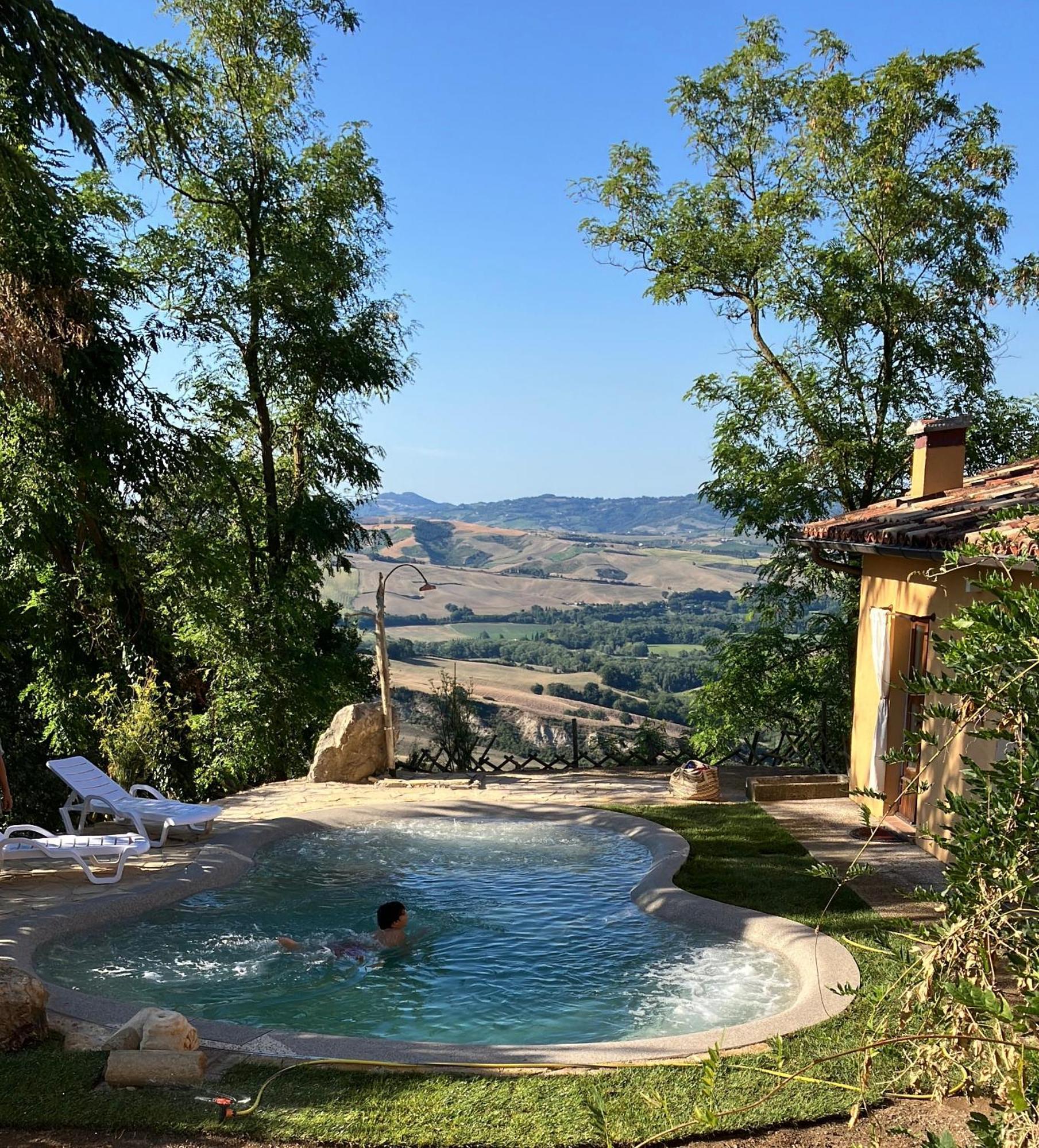 B&B Cal Torello Urbino Bagian luar foto